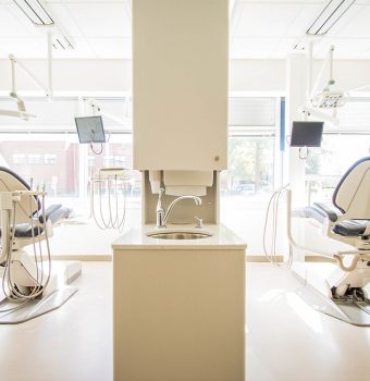 Best Natural Cures for Commonly Found Dental Issues